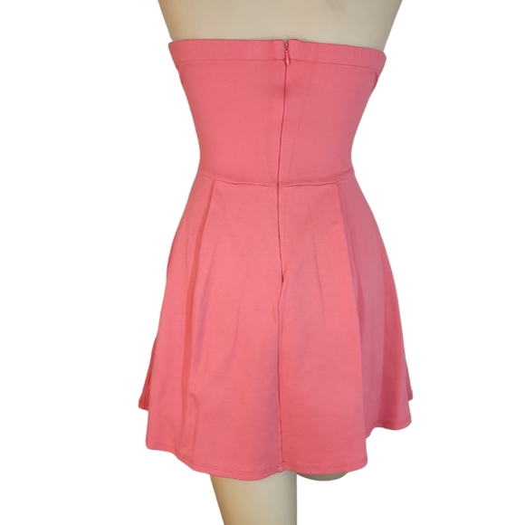 Lulu's "Notch Landing" Coral pink sweetheart neckline skater dress - Picture 5 of 8
